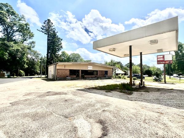 1301 Carterville Rd., Petal, MS 39465