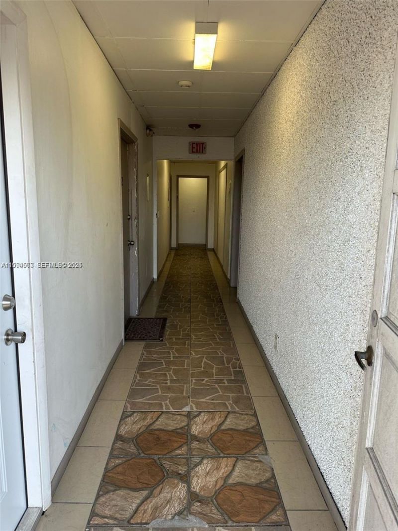 1610 N Dixie Hwy, Unit 1-48, Hollywood, FL 33020 Photo