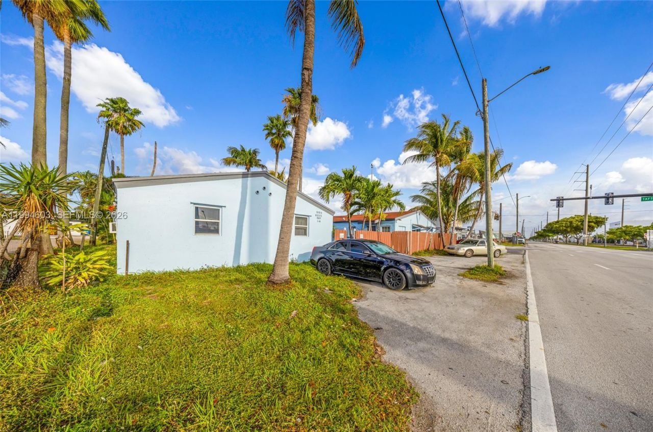 1610 N Dixie Hwy, Unit 1-48, Hollywood, FL 33020 Photo