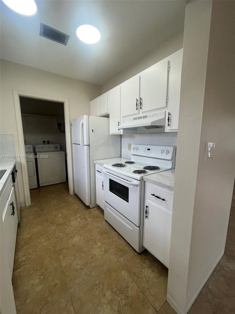 5706 Lincoln St, Hollywood, FL 33021 Photo