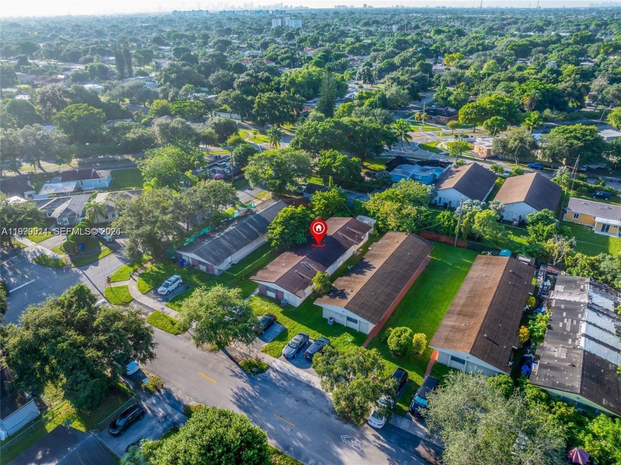 5706 Lincoln St, Hollywood, FL 33021 Photo