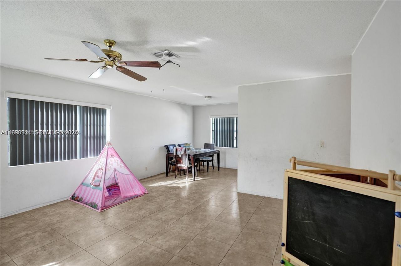 5706 Lincoln St, Hollywood, FL 33021 Photo