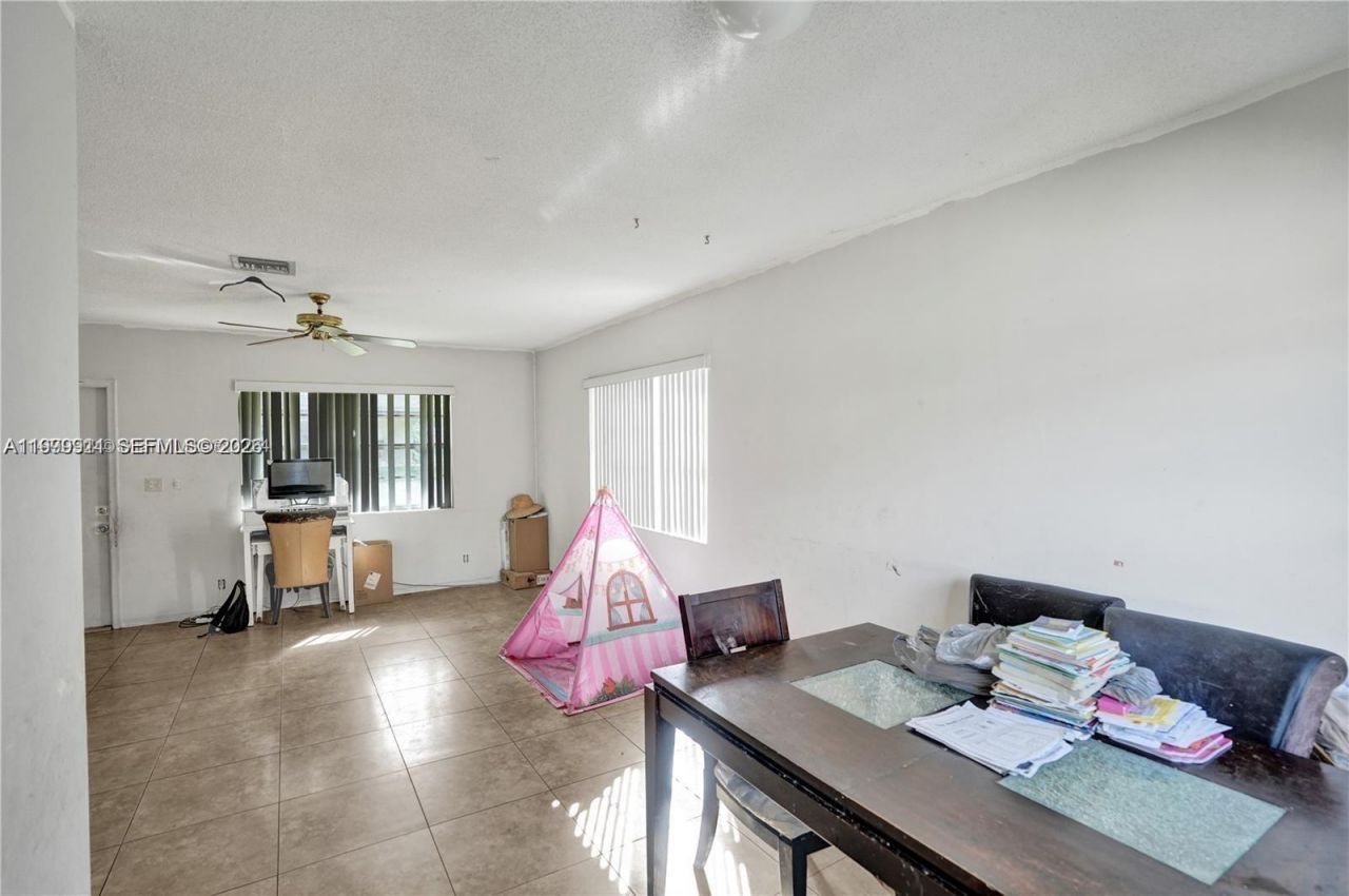 5706 Lincoln St, Hollywood, FL 33021 Photo