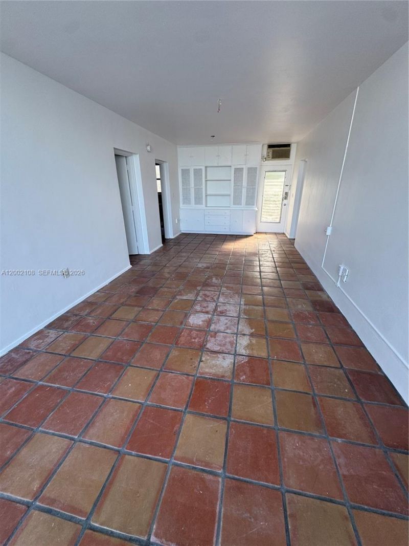10281 E Bay Harbor Dr, Unit C2, Bay Harbor Islands, FL 33154 Photo