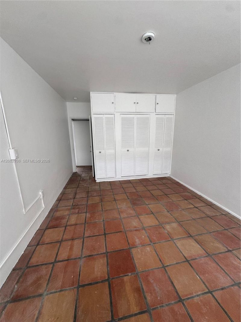 10281 E Bay Harbor Dr, Unit C2, Bay Harbor Islands, FL 33154 Photo
