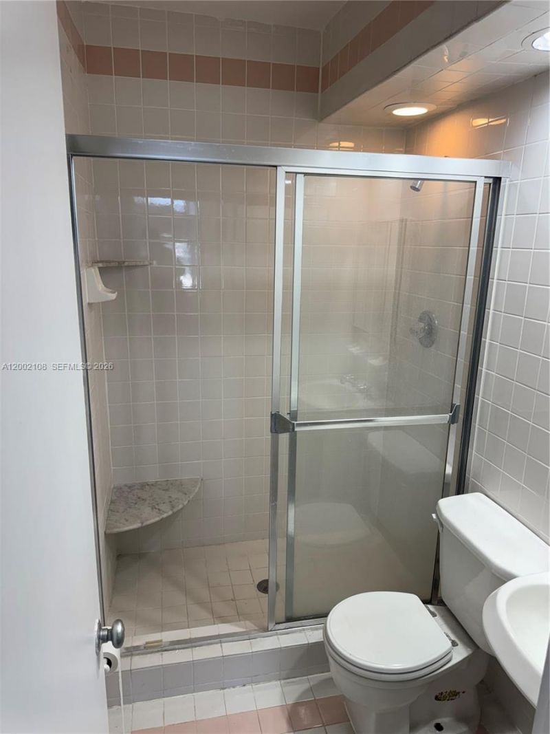 10281 E Bay Harbor Dr, Unit C2, Bay Harbor Islands, FL 33154 Photo