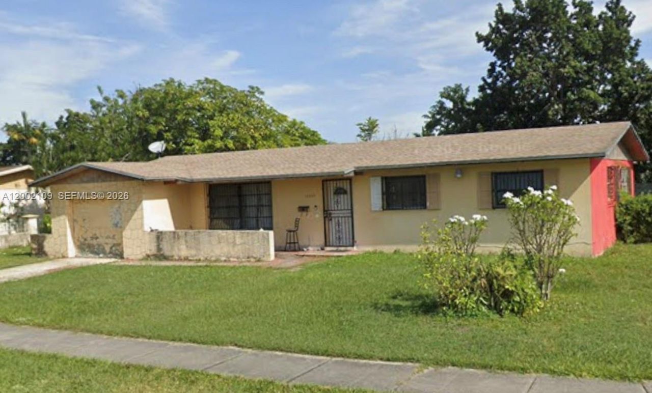 19825 SW 119th Pl, Miami, FL 33177 Main Photo