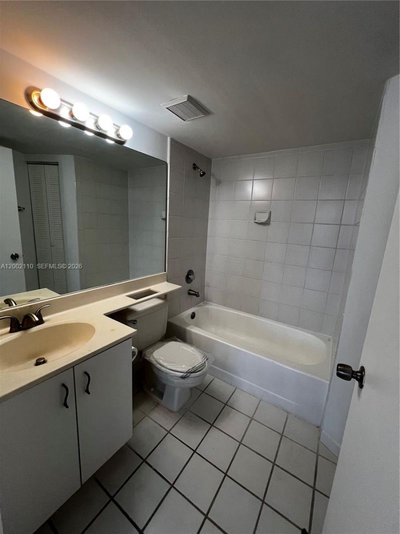 3300 NE 192nd St, Unit 1715, Aventura, FL 33180 Photo