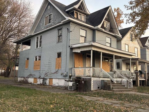 1504 N LINN Street, Peoria, IL 61604