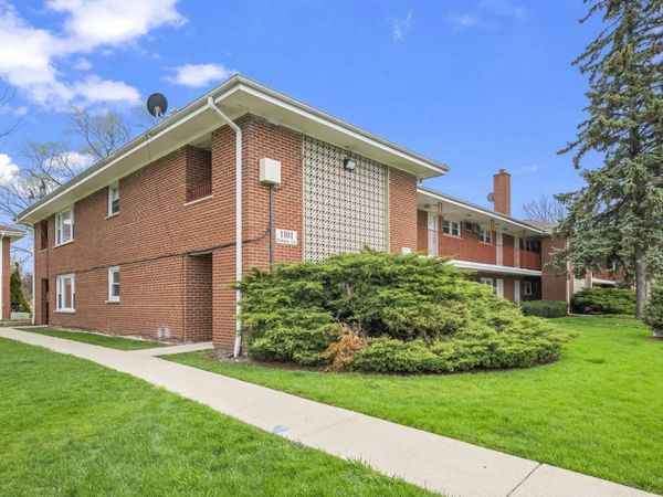 1101 HOLIDAY Lane , Unit 10, Des Plaines, IL 60016