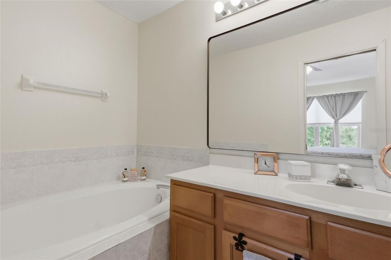 542 Black Lion Drive Ne, Saint Petersburg, FL 33716 Photo