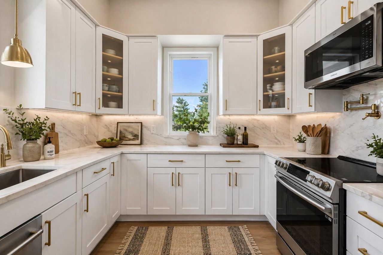 4234 4th Street S, Saint Petersburg, FL 33705 Photo