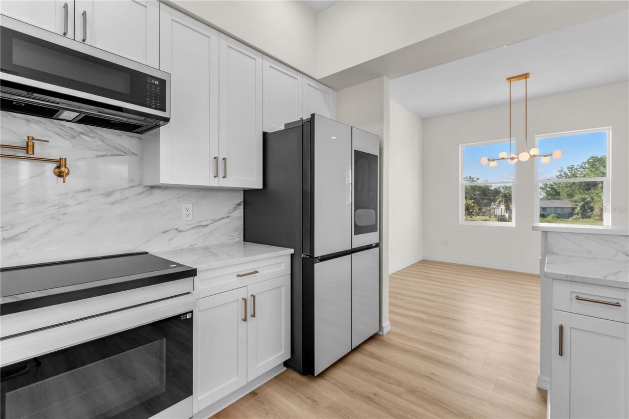 4234 4th Street S, Saint Petersburg, FL 33705 Photo