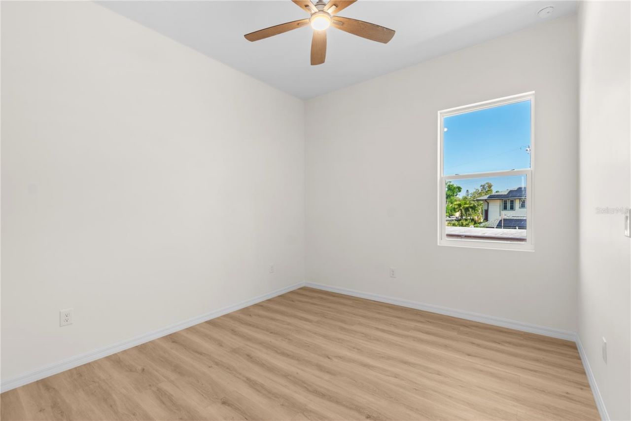 4234 4th Street S, Saint Petersburg, FL 33705 Photo