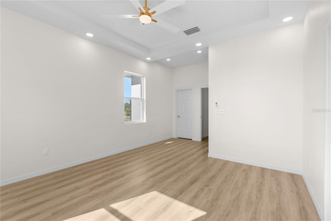 4234 4th Street S, Saint Petersburg, FL 33705 Photo