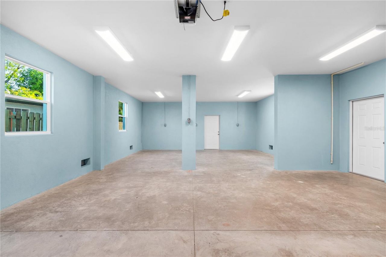 4234 4th Street S, Saint Petersburg, FL 33705 Photo
