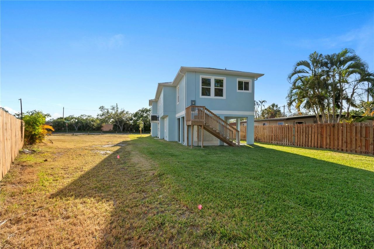 4234 4th Street S, Saint Petersburg, FL 33705 Photo