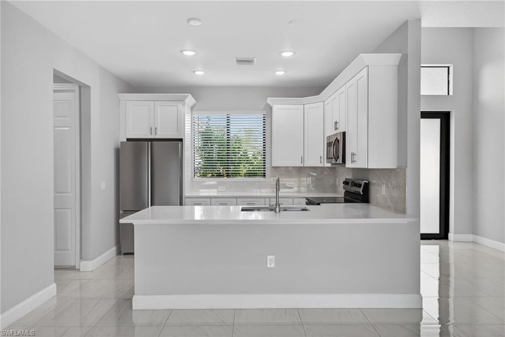 1715 SW 3rd St, Cape Coral, FL 33991 Photo