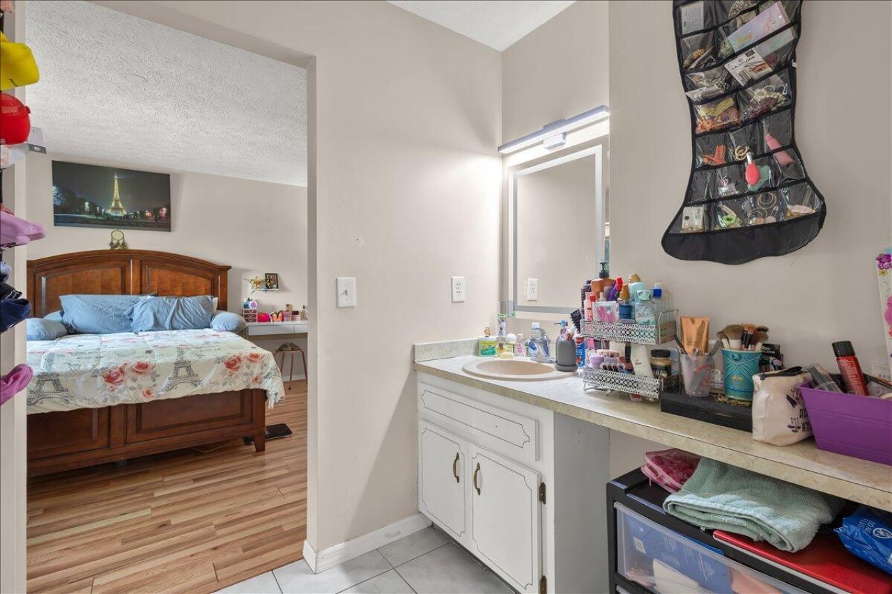 956 SE Browning Avenue, Port Saint Lucie, FL 34983 Photo