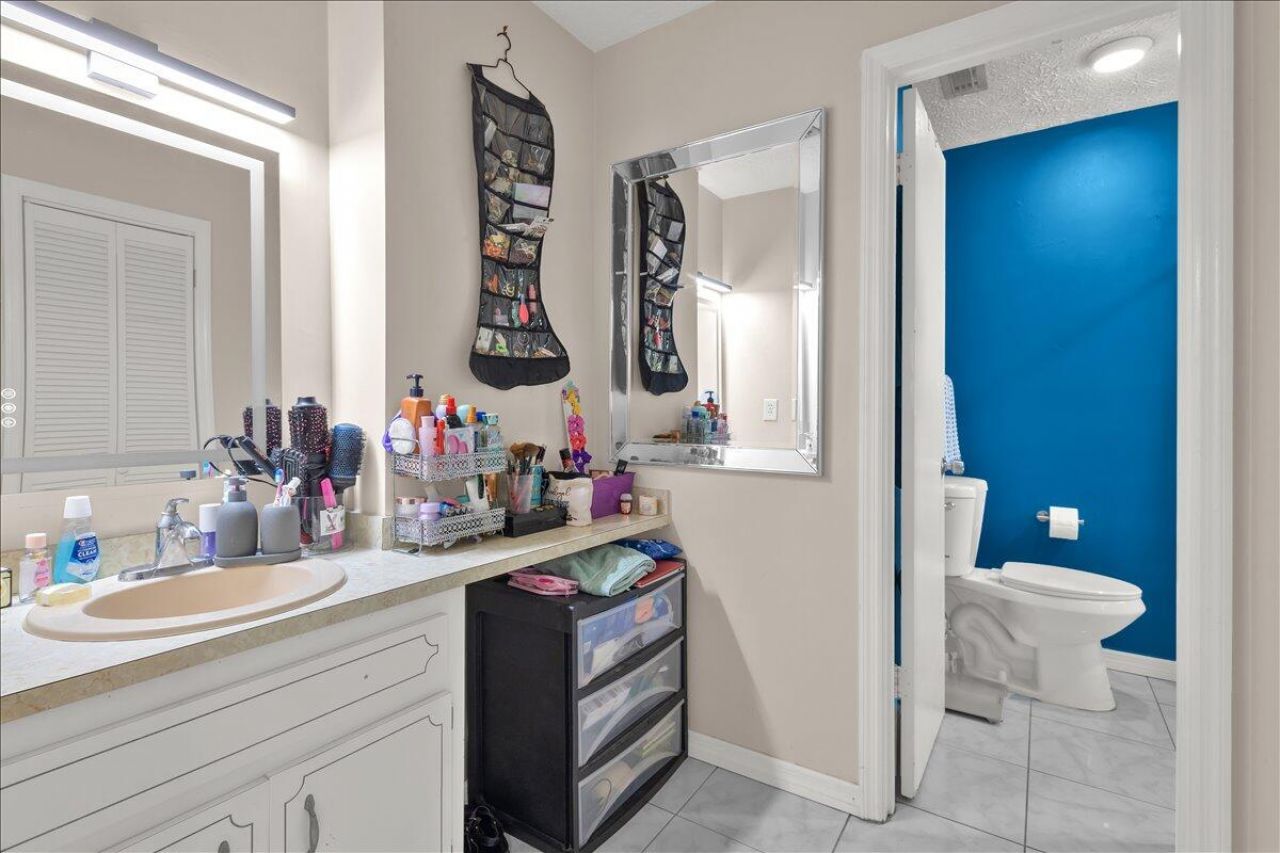 956 SE Browning Avenue, Port Saint Lucie, FL 34983 Photo