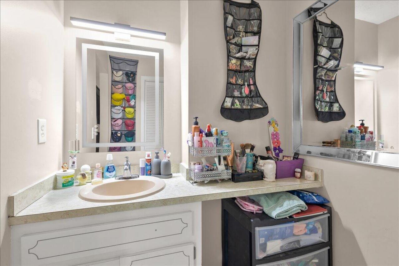 956 SE Browning Avenue, Port Saint Lucie, FL 34983 Photo