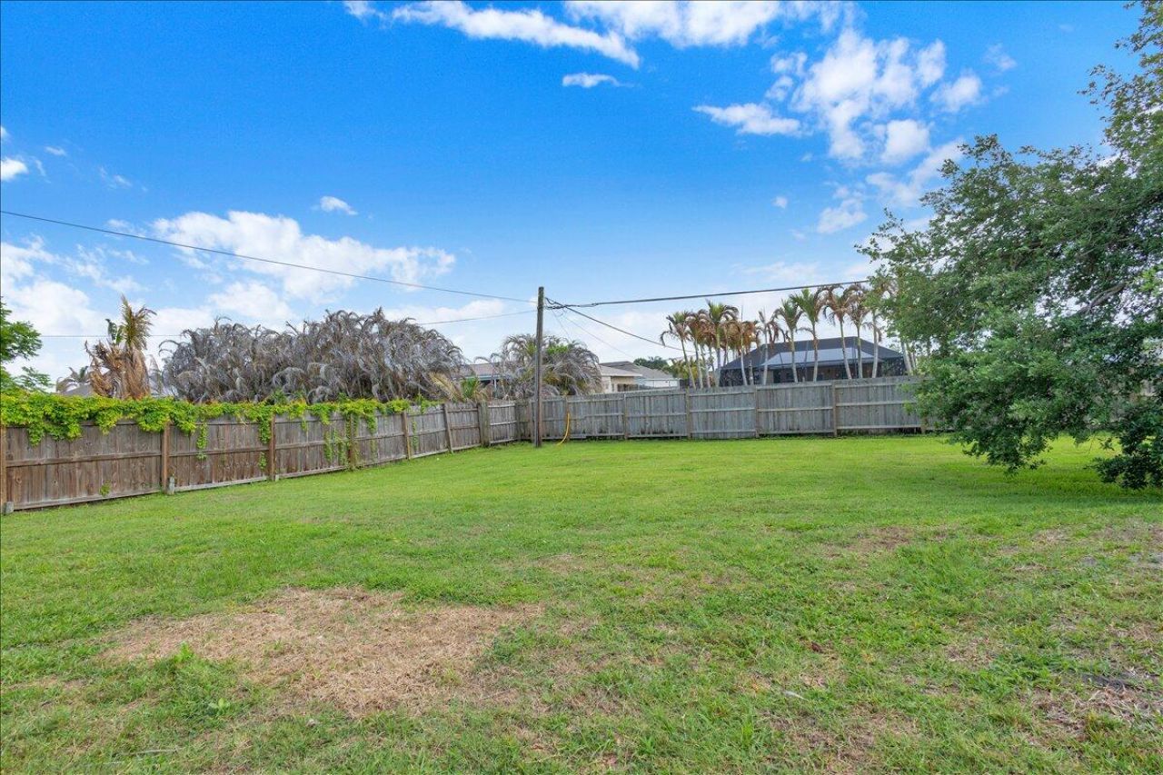 956 SE Browning Avenue, Port Saint Lucie, FL 34983 Photo