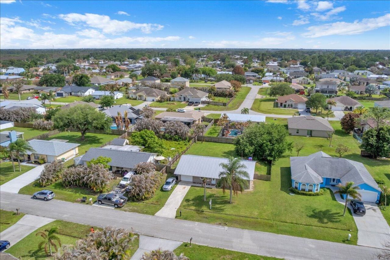 956 SE Browning Avenue, Port Saint Lucie, FL 34983 Photo