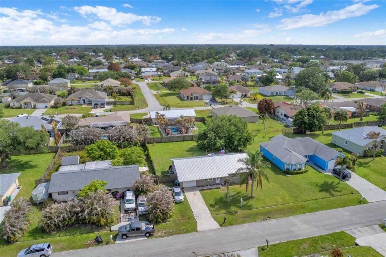956 SE Browning Avenue, Port Saint Lucie, FL 34983 Photo