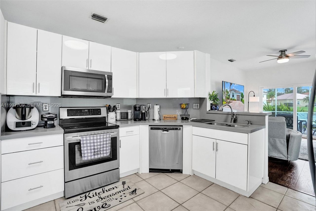 4102 Sapphire Ter, Weston, FL 33331 Photo