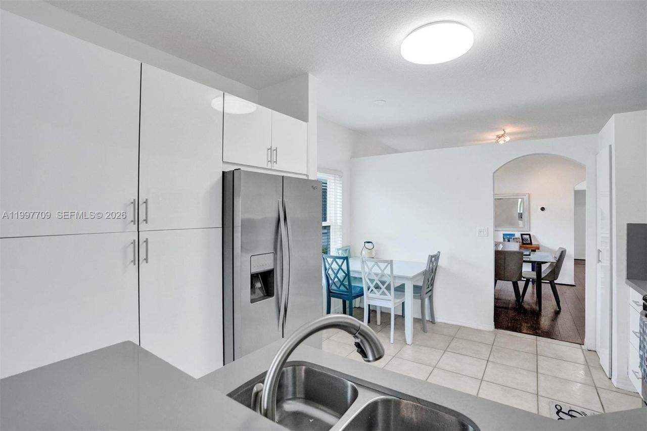 4102 Sapphire Ter, Weston, FL 33331 Photo