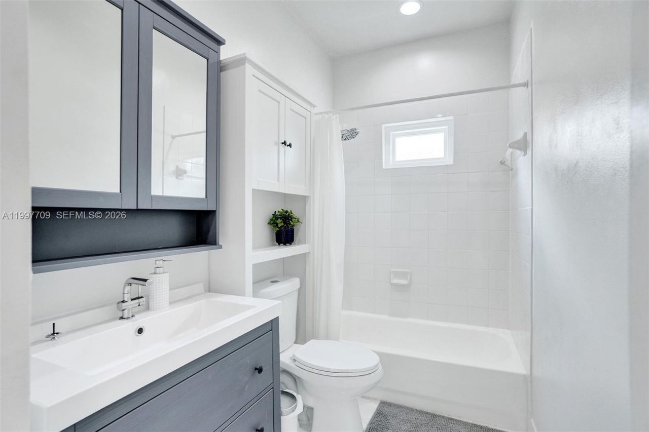 4102 Sapphire Ter, Weston, FL 33331 Photo