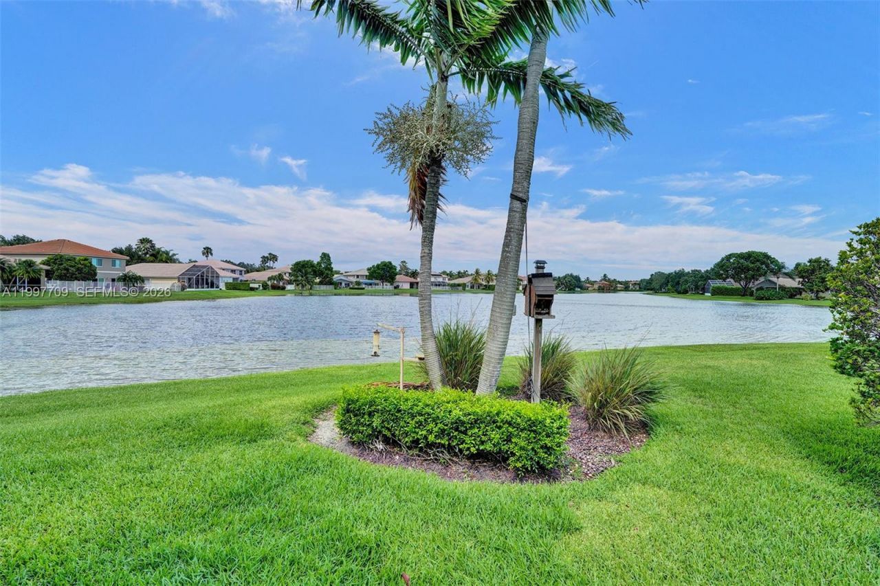 4102 Sapphire Ter, Weston, FL 33331 Photo