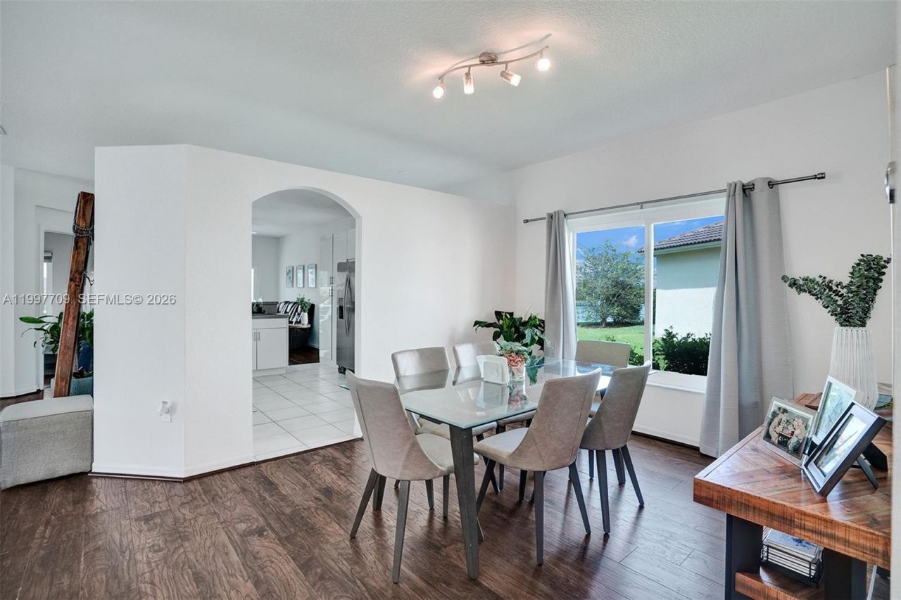 4102 Sapphire Ter, Weston, FL 33331 Photo