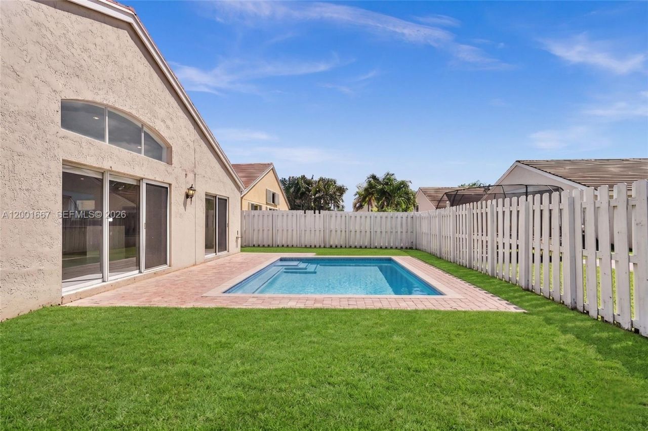 4967 SW 32nd Way, Hollywood, FL 33312 Photo