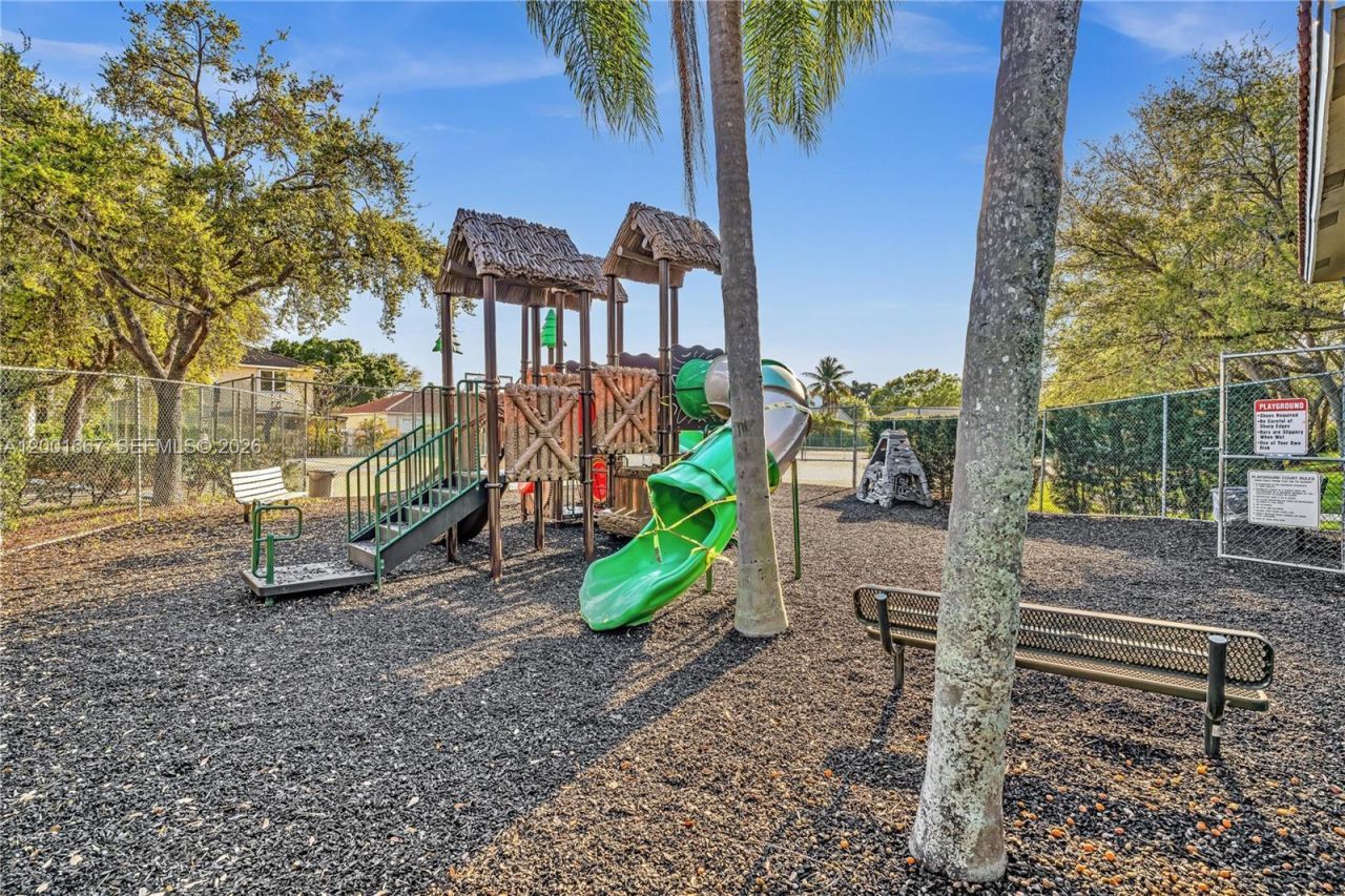 4967 SW 32nd Way, Hollywood, FL 33312 Photo