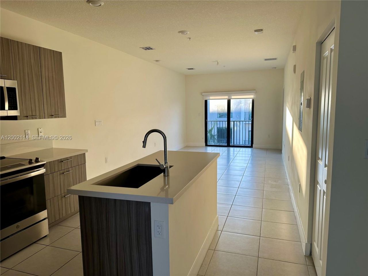 8265 NW 41st St, Unit C-204, Doral, FL 33166 Photo