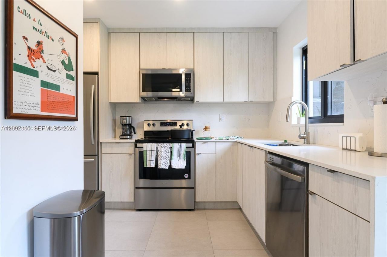 5981 SW 13th Ter , West Miami, FL 33144 Photo