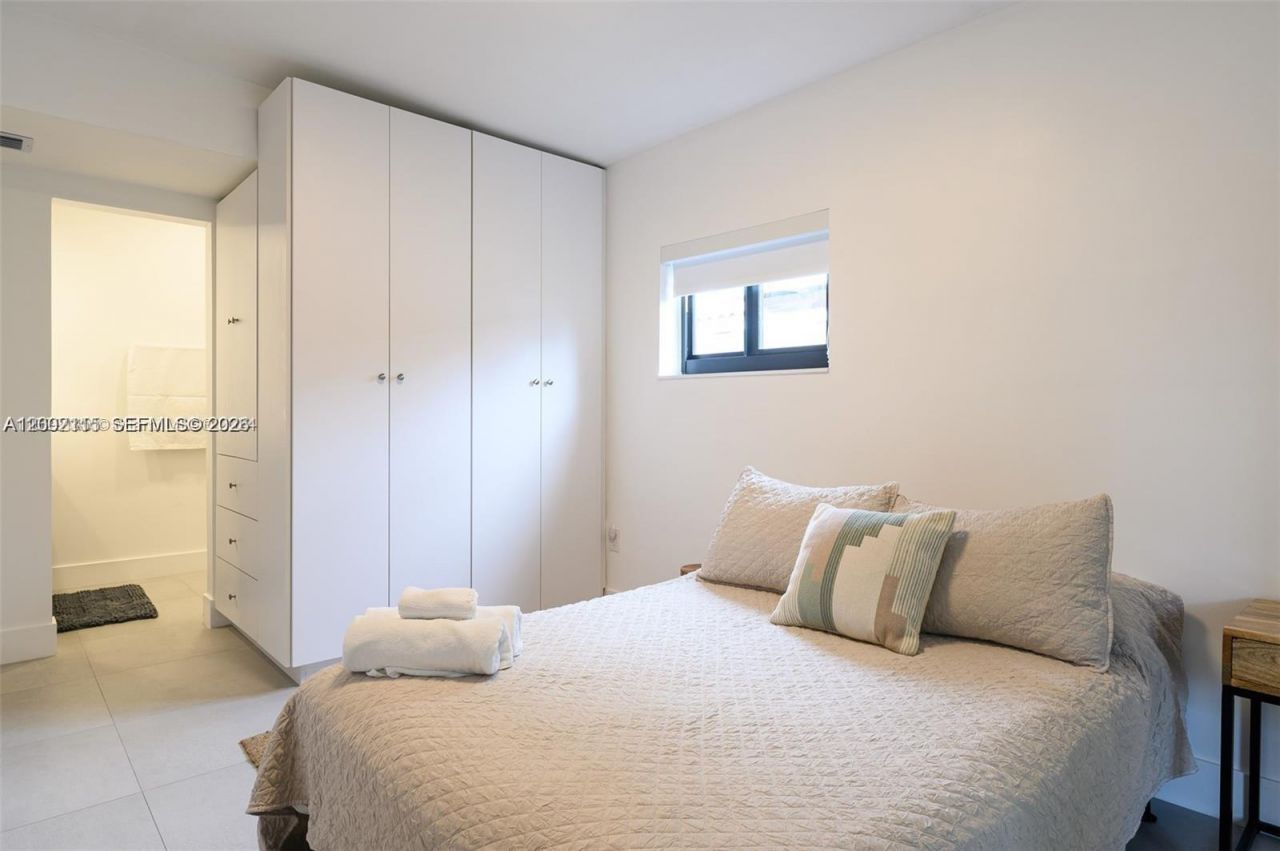 5981 SW 13th Ter , West Miami, FL 33144 Photo