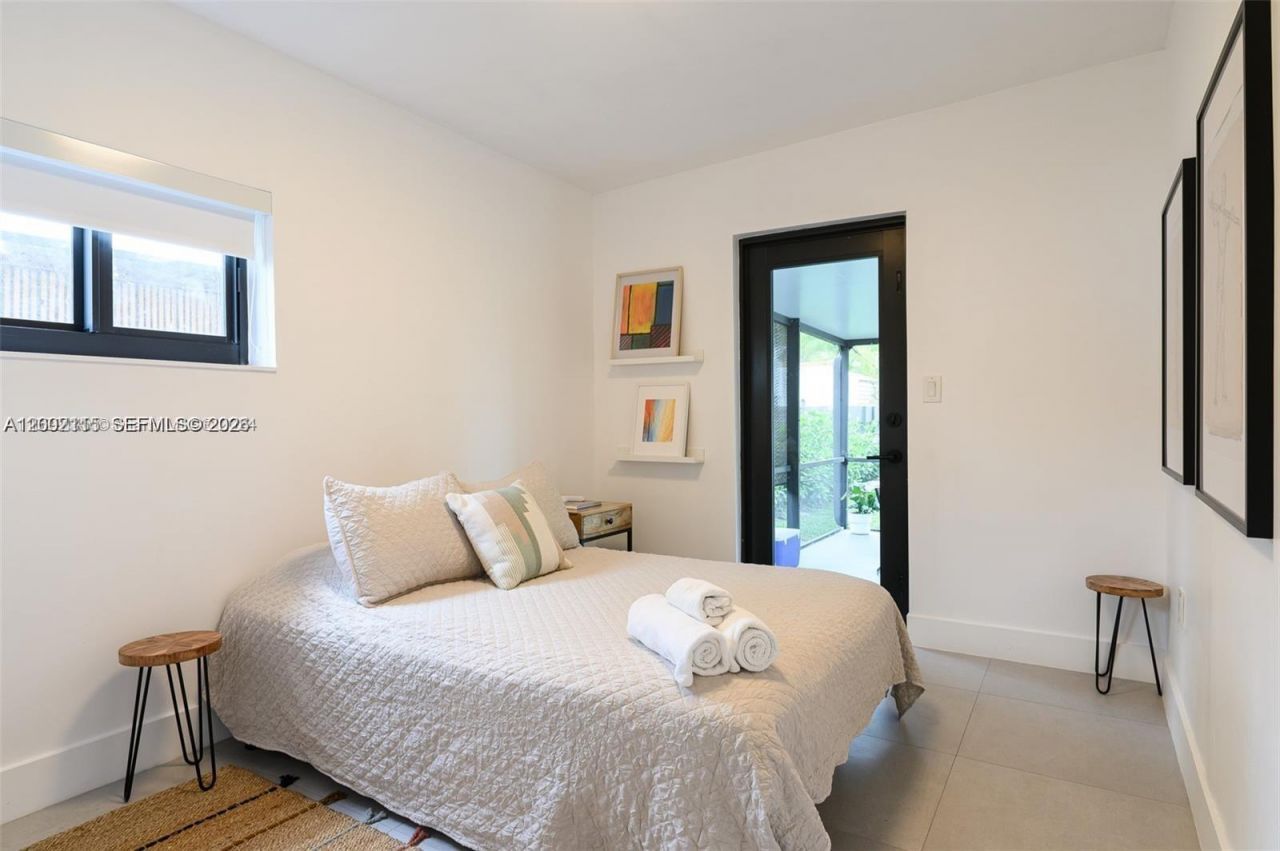 5981 SW 13th Ter , West Miami, FL 33144 Photo