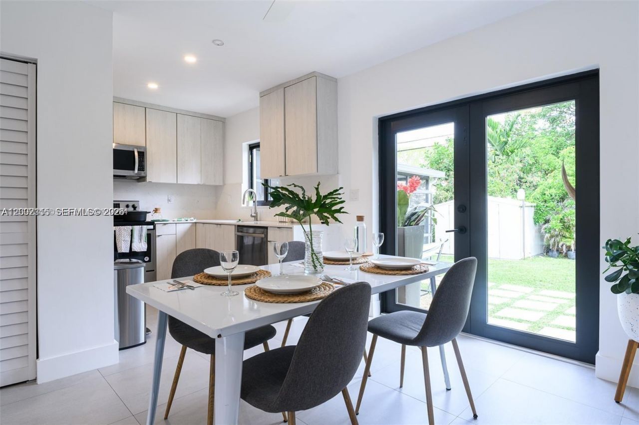 5981 SW 13th Ter , West Miami, FL 33144 Photo