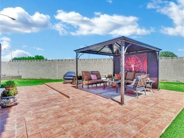 8090 Counterpoint Lane, Las Vegas, NV 89123