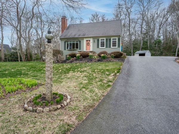49 Great Hill Dr, Barnstable, MA 02668