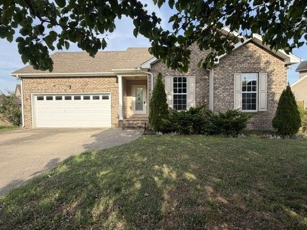 515 Preakness Cir , Pleasant View, TN 37146