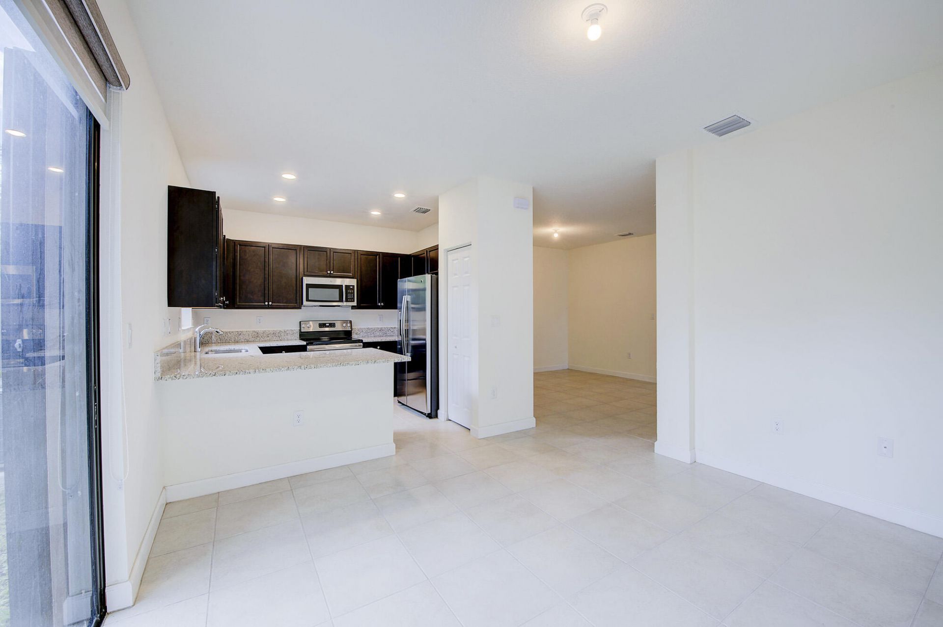 6574 S Anise Court, Davie, FL 33314 Photo