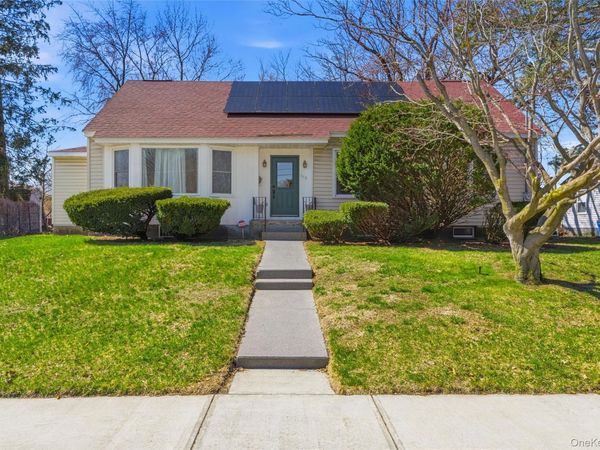 150 Melrose Avenue , Colonie, NY 12203