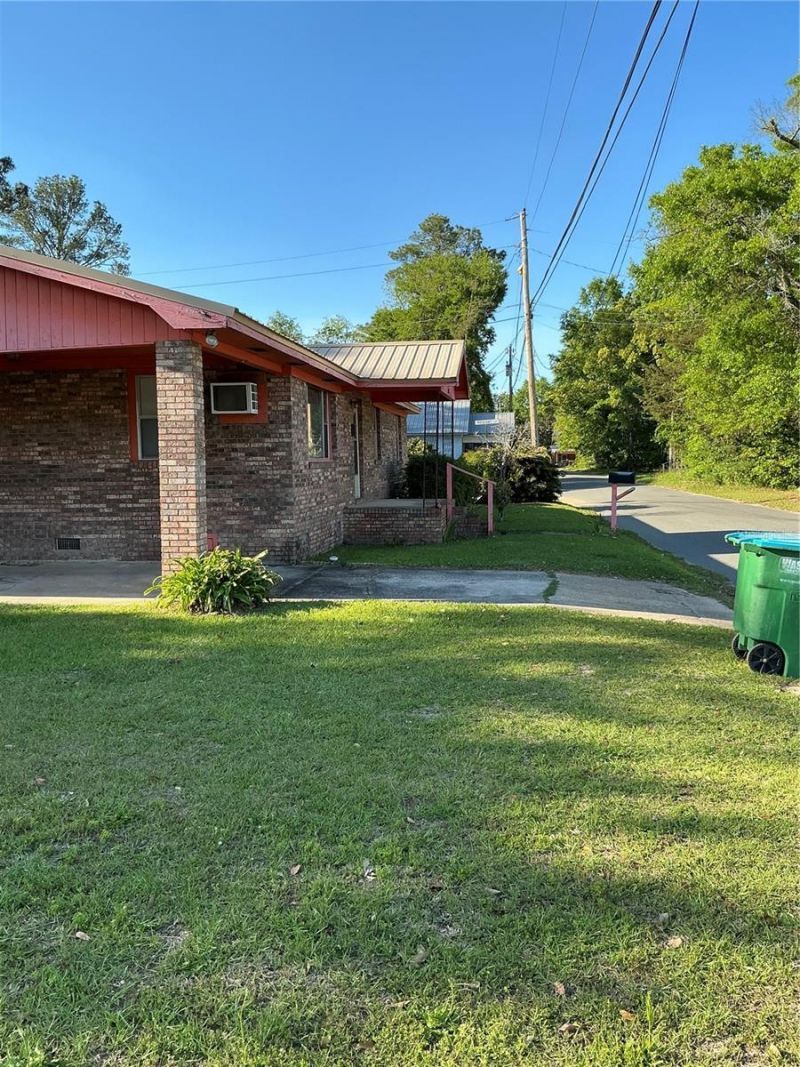 2893 Eva Mae Street, Marianna, FL 32448 Photo