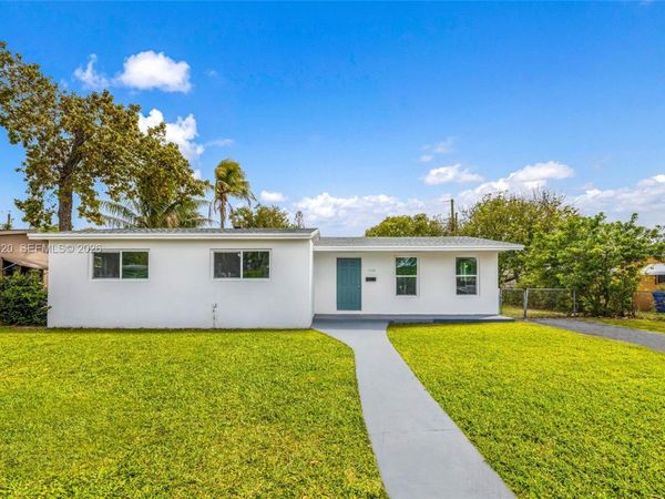 1260 NW 188th St, Miami Gardens, FL 33169