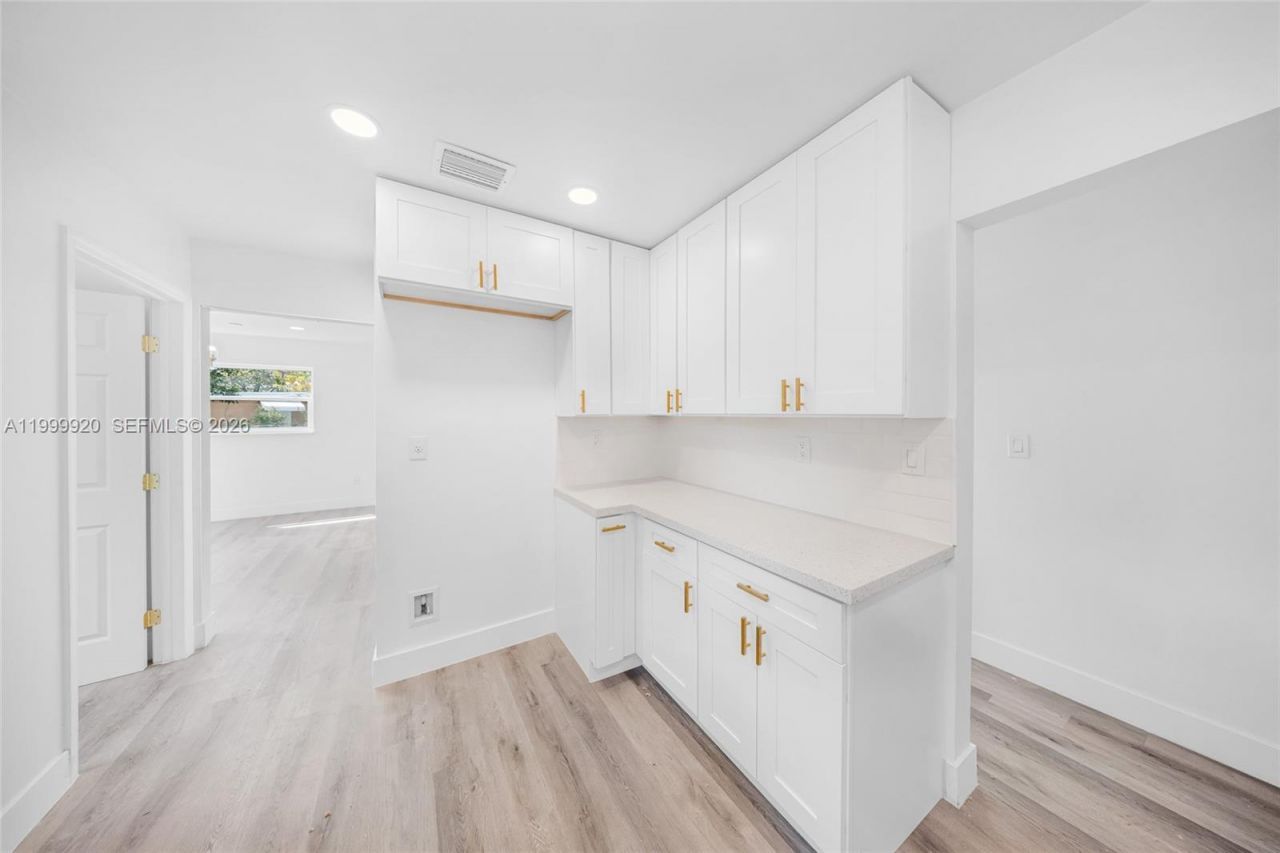 1260 NW 188th St, Miami Gardens, FL 33169 Photo