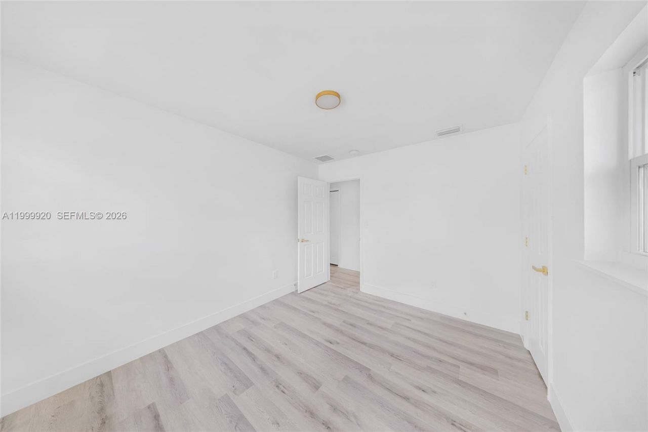 1260 NW 188th St, Miami Gardens, FL 33169 Photo