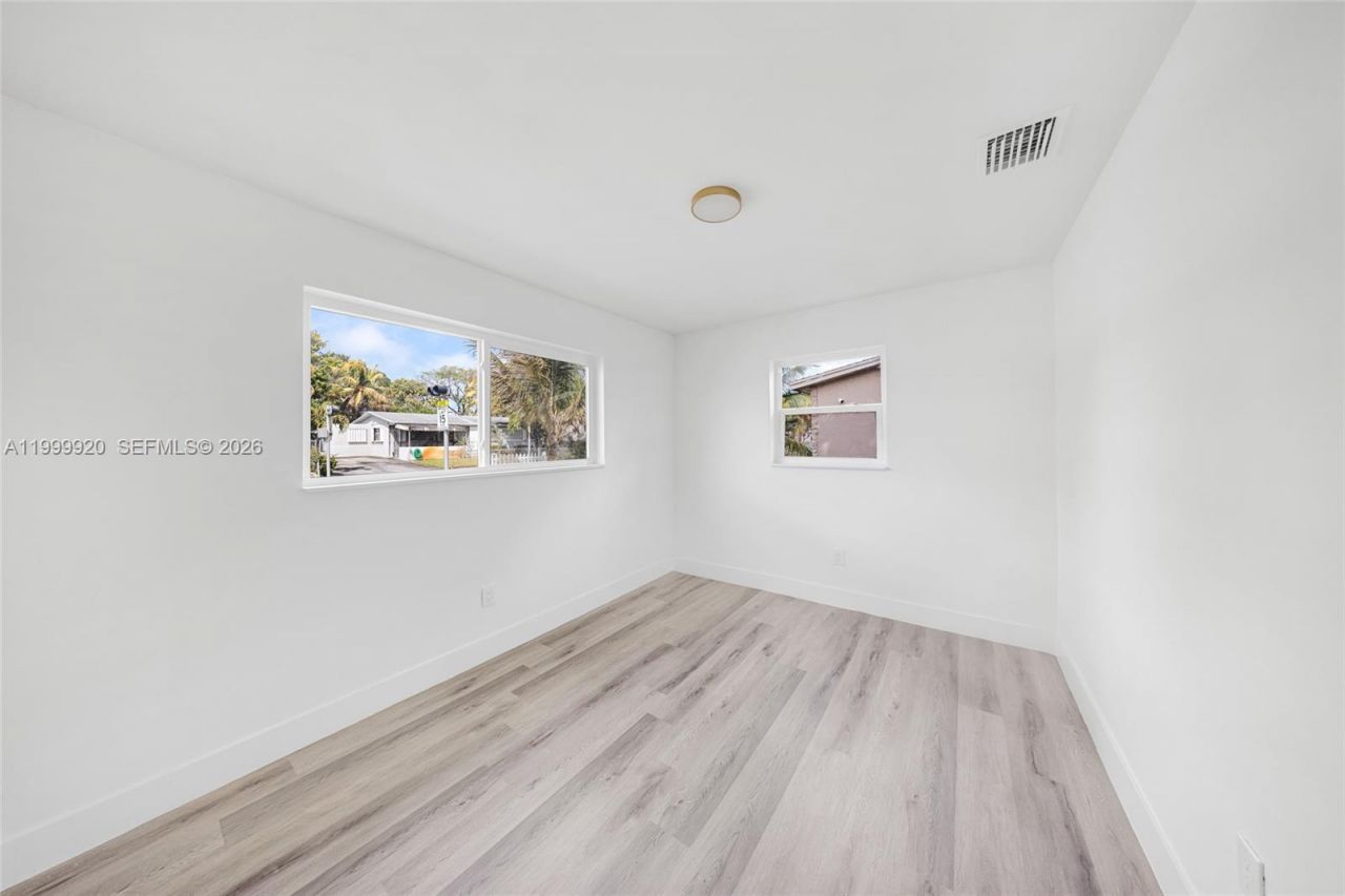 1260 NW 188th St, Miami Gardens, FL 33169 Photo